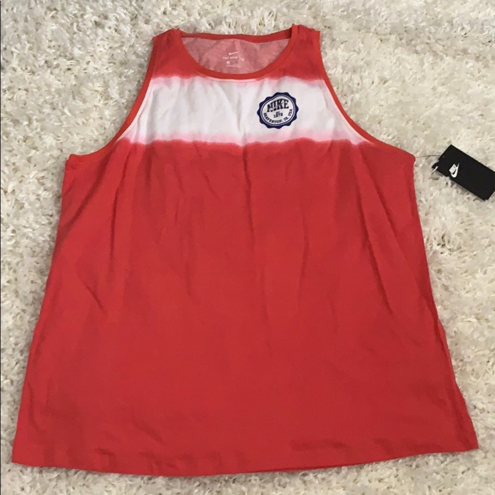Women’s Nike Tee Last Call